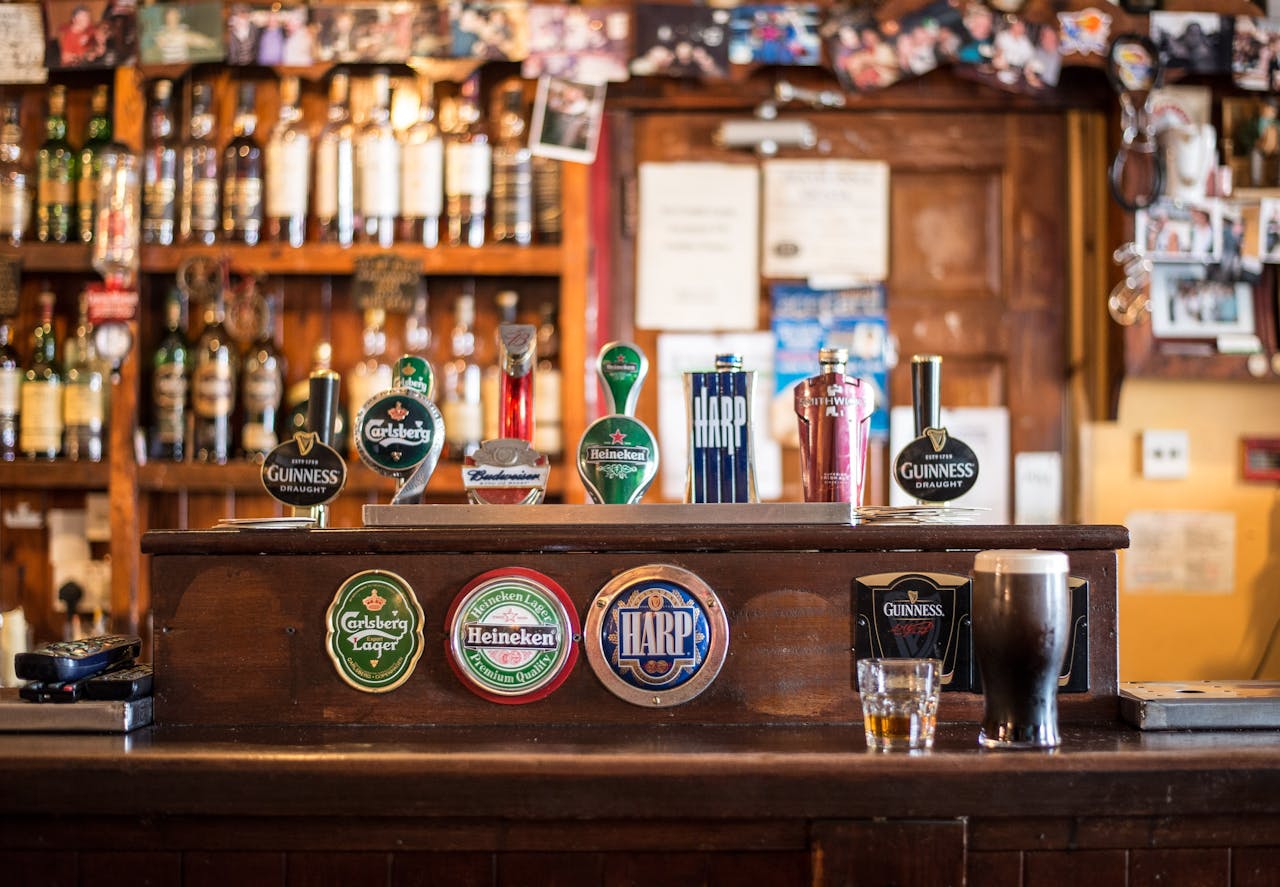 7 Best Pubs in Goa – For The Party Lovers
